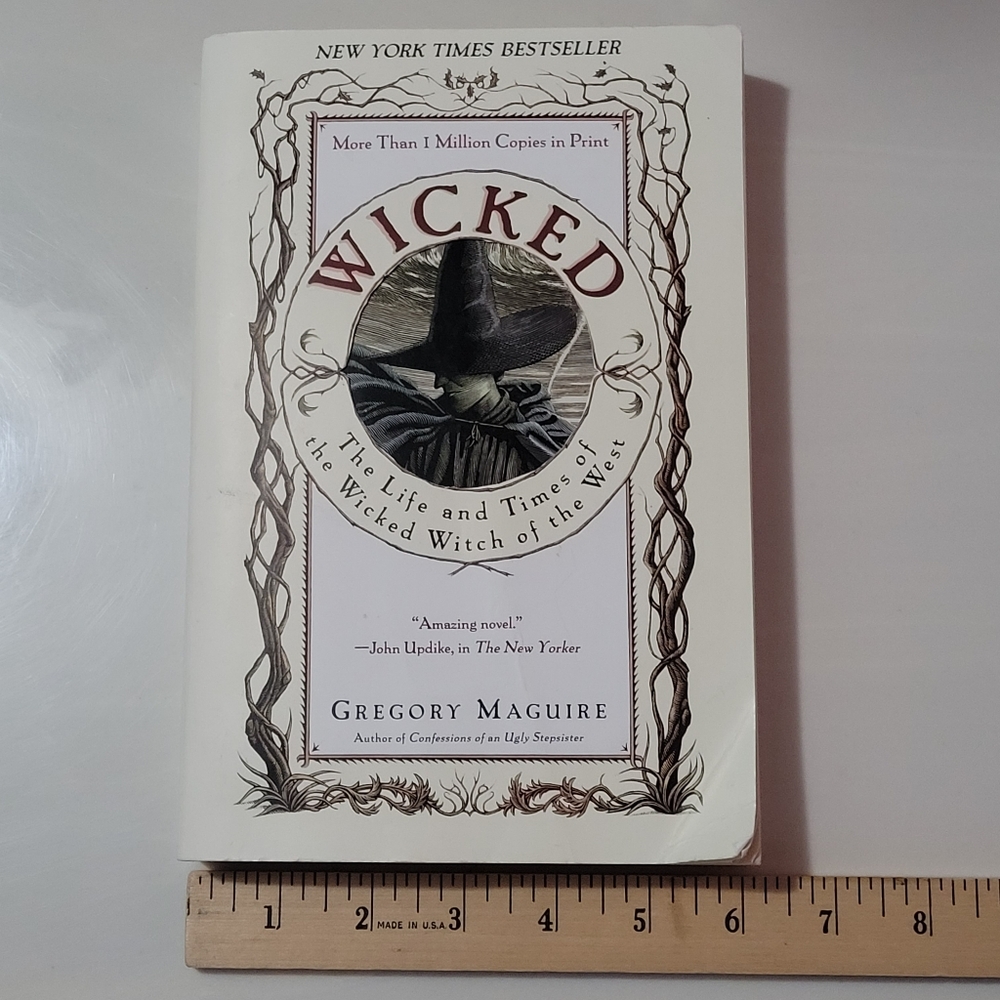 Wicked: The Life & Times Of The Wicked Witch Of The West By G. Maguire Paperback - Picture 10 of 14